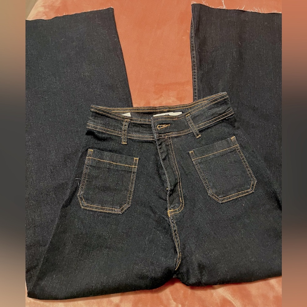 Wide leg jeans size 3/26